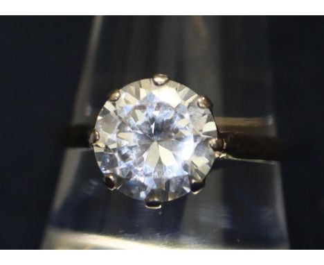 Silver and white stone ring.  (B.P. 21% + VAT) 