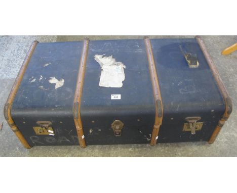 Cane bound steamer trunk.(B.P. 24% incl. VAT) 