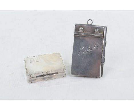 A silver snuff box, by John Rose, Birmingham 1947
Of shaped rectangular form, the lid with engine turned decoration, initiall