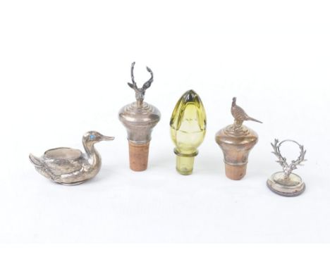 A silver novelty bottle stopper, by Laurence R Watson &amp; Co, Birmingham 2002
Realistically modelled as a pheasant to a cor