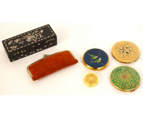 THREE 1950/60's LADIES 'STRATTON' COMPACTS
period purse manicure set, portable ashtray and a mother of pearl inlaid lacquered