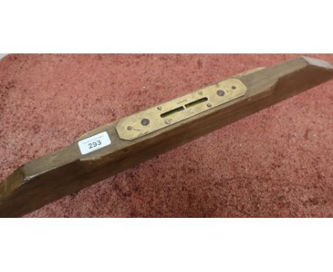 Vintage wooden and brass mounted spirit level by W. Marple's and Sons, Sheffield, PAT No.423896 (length 66cm) 