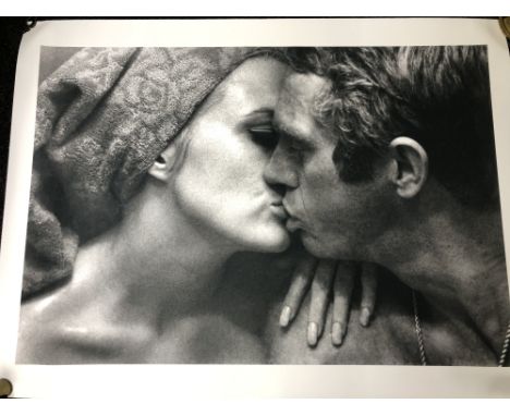 Photographer Bill Ray (1936-2020). Steve McQueen/Faye Dunaway embracing a kiss behind the scenes of 'The Thomas Crown Affair'