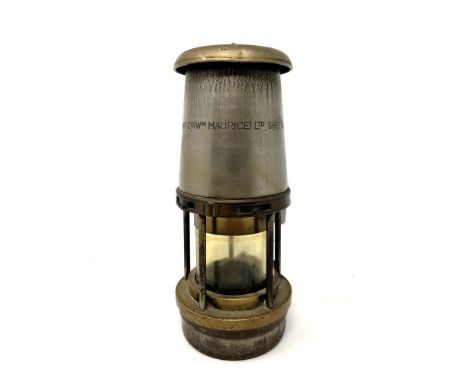 A Wolf safety lamp 