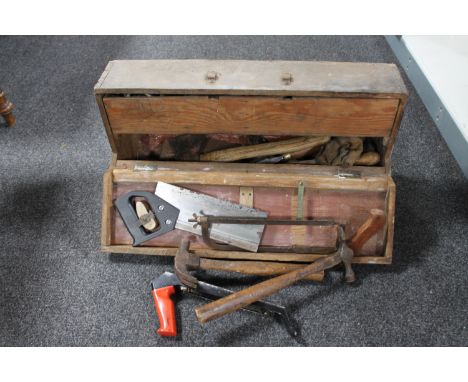 A mid 20th century joiners tool box containing joinery tools 