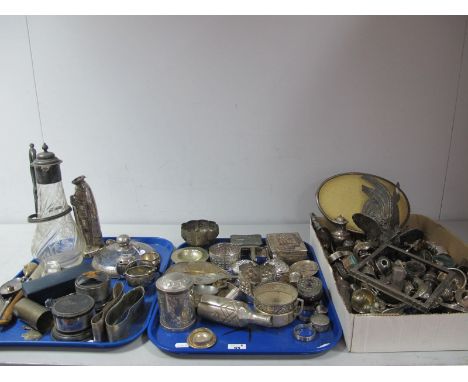 A Mixed Lot of Assorted Plated Ware, including a Danish taper stick stand, claret jug (damages), cruet items, novelties, trin