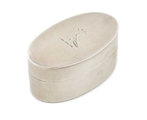 A George III silver nutmeg grater,by Thomas Willmore, Birmingham 1799,oval form, the hinged cover with a crest, the interior 