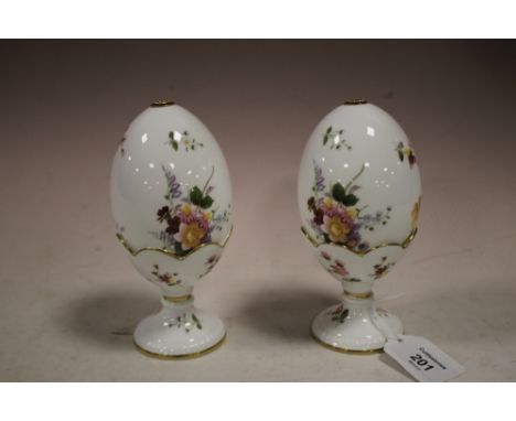A PAIR OF ROYAL CROWN DERBY POSIE CERAMIC EGGS AND STANDS, overall H 21.4 cm, complete with boxes (2)