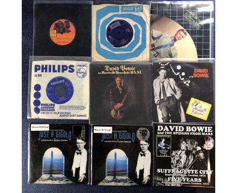 David Bowie / Related - 9 x 7" Single Records: Milky Edwards &amp; the Chamberlings - Moonage Daydream 2021 ZS Records, Davie