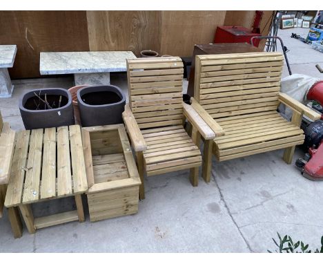 A WOODEN GARDEN FURNITURE SET TO INCLUDE A TWO SEATER BENCH, A CHAIR, A PLANTER AND A SIDE TABLE 