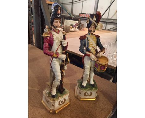 TWO CERAMIC SOLDIER FIGURES 