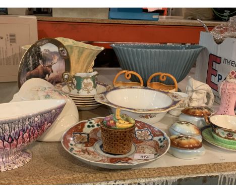 A LARGE QUANTITY OF CERAMICS TO INCLUDE ALFRED MEAKIN OSIRIS SHAPE BOWLS, TRINKET BOXES, PLANTERS ETC 