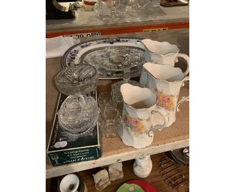 A COLLECTION OF ITEMS TO INCLUDE CRYSTAL GLASSES, CUT GLASS DECORATIVE DISHES AND CERAMIC VASES 