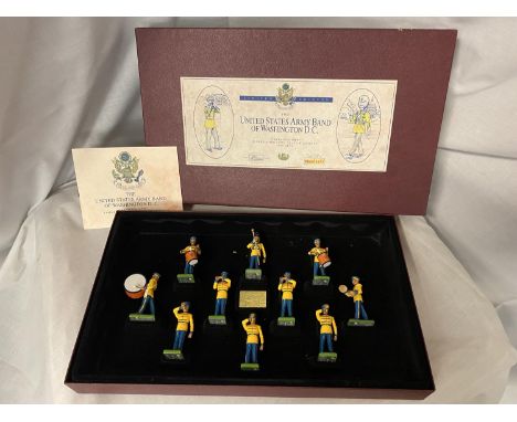 A BOXED BRITIANS THE UNITED STATES ARMY BAND OF WASHINGTON DC TEN PIECE MODEL SOLDIER SET -  NUMBER 5391 - LIMITED EDITION NU