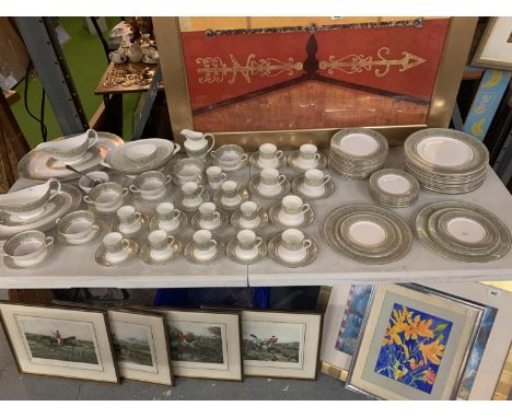 A LARGE COLLECTION OF ROYAL DOULTON ENGLISH RENAISSANCE FINE BONE CHINA TO INCLUDE16 DINNER PLATES, 18 SIDE PLATES, 2 LARGE O