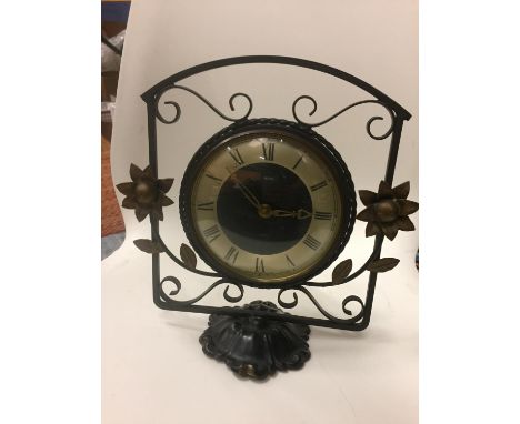 A VINTAGE ORNATE METAL SMITHS EIGHT DAY MANTLE CLOCK 