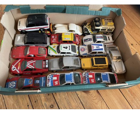 SEVENTEEN UNBOXED 1:24 SCALE DIECAST MODEL CARS 