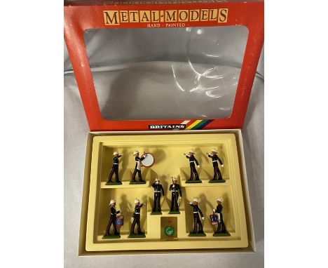 A BOXED BRITIANS THE ROYAL MARINE DRUM AND BUGLE TEN PIECE MODEL SOLDIER SET -  NUMBER 7204 