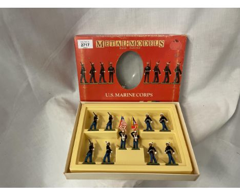 A BOXED BRITIANS US ARMY MARINE CORPS TEN PIECE MODEL SOLDIER SET NUMBER 7303 