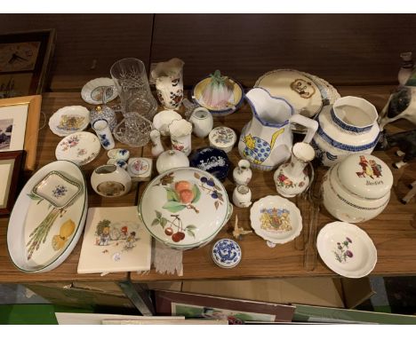 A LARGE AMOUNT OF CERAMICS AND GLASSWARE TO INCLUDE ROYAL WORCESTER, AN OLD COUNTRY ROSES VASE, YARDLEY LIDDED POT, PIN TRAYS