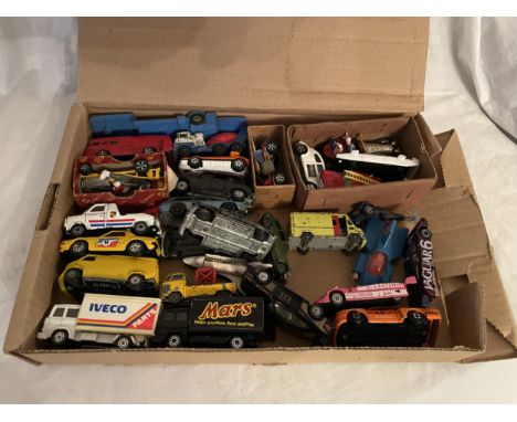 TWENTY EIGHT UNBOXED CORGI AND CORGI JUNIOR VEHICLES - TOM AND JERRY ETC 