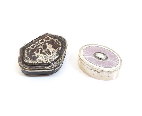 A silver and tortoishell snuff box 19th century, with Chinoiserie style decoration, 5.5cm widetogether with an enamelled exam