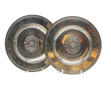 A pair of Silver Jubilee 'Tudor Rose' dishes, by C J Vander Ltd., London, 1977, 20.5cm diameter22ozt (2)Condition ReportTarni