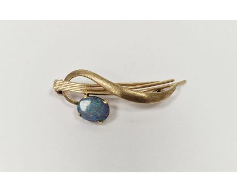 9ct gold and opal doublet brooch with stylised foliage&nbsp;