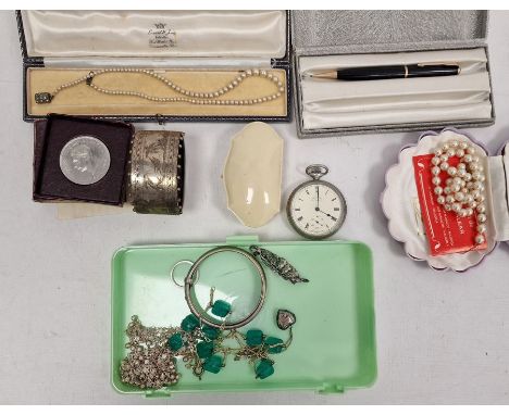 Victorian silver-coloured metal bangle with chinoisserie engraving, a pocket watch&nbsp;and other costume jewellery&nbsp;