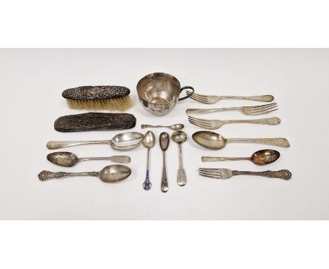 Assorted English and continental silver flatware, 19th and 20th century, 13ozt,&nbsp;a white metal teacup&nbsp;with loop hand