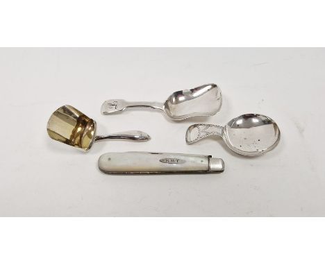 George IV caddy spoon, fiddle pattern, London 1925, another Georgian caddy spoon with bright-cut engraved handle, Victorian m