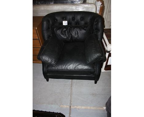 Leather 1 Seater Sofa Black Tufted Back Loose Cushion And Side Cushions On Black Oak Legs 130 X 80 X 82cm RRP  £2050