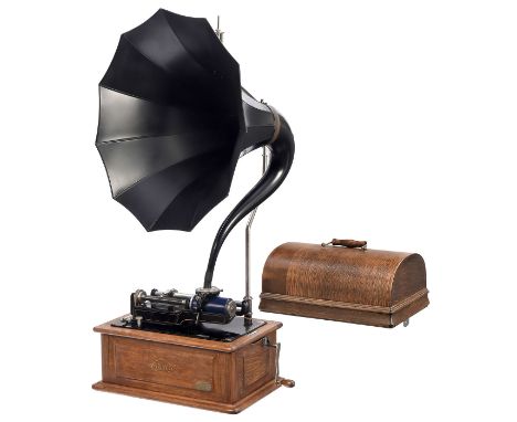 Edison Phonograph Triumph Modell E, um 1910Serien-Nr. 87164, für 2- und 4-Minuten-Walzen, Modell O-Schalldose, Dreifachfederw