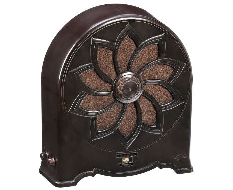 Rundfunkempfänger Nora "Sonnenblume", 1930Berlin, Modell W3L, Bakelitgehäuse (ohne Beschädigung), 4 Röhren, Netzbetrieb, eing