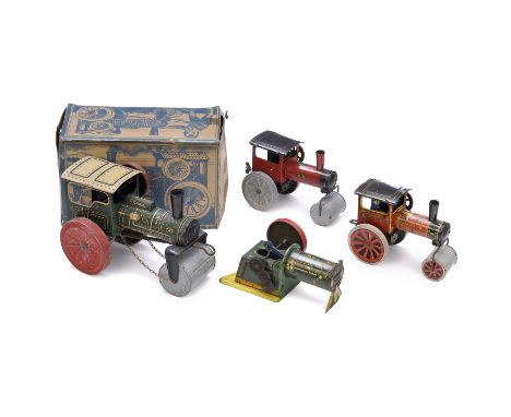 3 Straßenwalzen und 1 Motor von Einfalt, um 1930Hersteller: "Gebrüder Einfalt Blechspielwarenfabrik, Nürnberg" (später Techno
