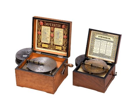 2 Plattenspieldosen, um 19001) Imperator No. 34, Friedrich Adolf Richter &amp; Cie, Rudolstadt in Thüringen. Für Blechplatten