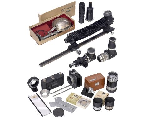 Leica-ZubehörLeitz, Wetzlar. 1) Summar 4,5/12 cm. (3/3) – 2) FIKUS neuwertig in Karton. (2/2) – 3) Frühe FIKUS Form in Nickel