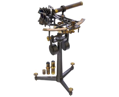 Englischer Sextant Hezzanith von Heath &amp; Co. mit Stativ, um 1900Messingsextant, signiert "Heath &amp; Co, London for Hutc