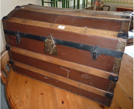 Wooden slatted dome top trunk