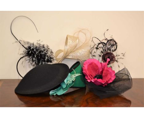 A vintage black and green wool felt hat by Peter Bettley together with four fascinators, (5)
