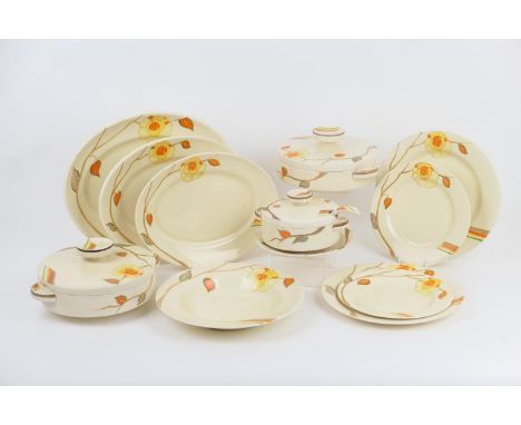 Clarice Cliff Bizarre Newport Pottery dinner service in the Yellow Rose pattern, circa 1932, comprising 16 dinner plates, twe