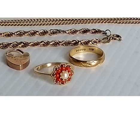 A coral and pearl cluster ring, size M, an etched gold band, size K, a yellow gold neck chain, 52cm, a rope-twist yellow gold