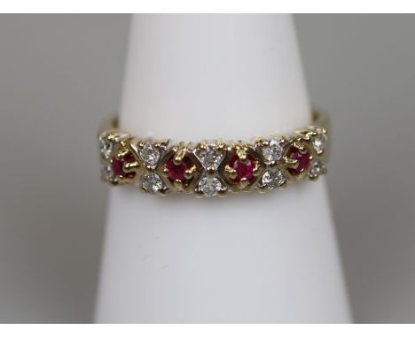 Gold ruby &amp; diamond ring - Size P 
