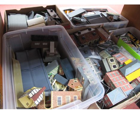 Five Boxes of Mainly 'OO' Gauge/4mm trackside/Layout Buildings, etc, engine sheds, signal boxes, domestic and industrial item