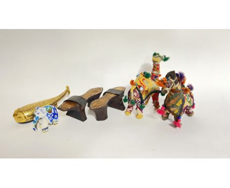 A pair of Eastern wooden and mother of pearl inlaid shoes with leather straps (a/f damage to both straps) (l. 20cm) together 