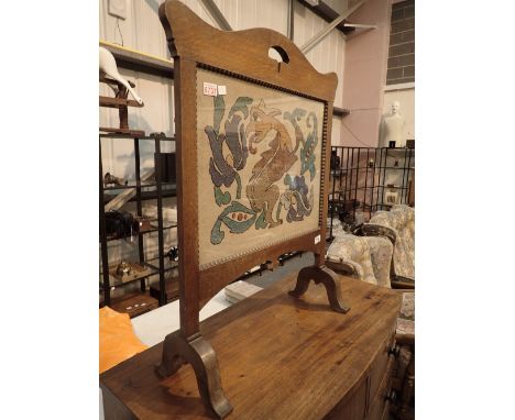Arts and Crafts fire screen H: 90 cm 