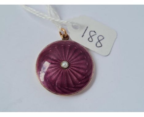 A PURPLE ENAMEL &amp; PEARL SET LOCKET SET IN GOLD 