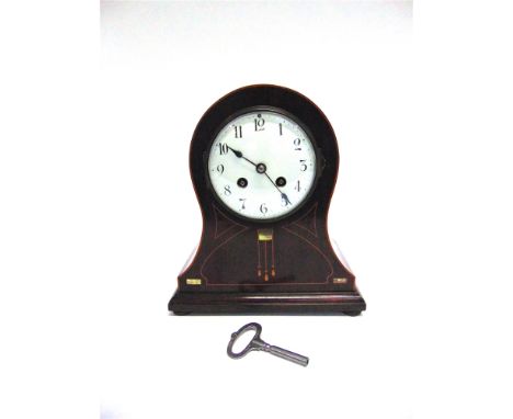 AN EDWARDIAN BALLOON SHAPED MANTLE CLOCK