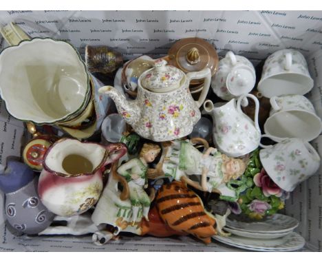 Assorted ceramics including Wedgwood 'Rosehip' bone china, part tea service, assorted ornaments, James Kent teapot 'Pearl Del