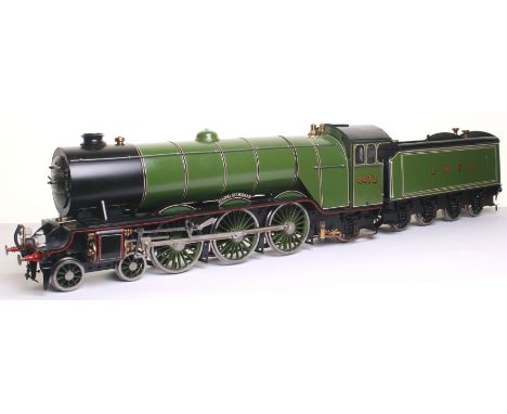 * Rare Bassett-Lowke live steam 2 ½” gauge 4-6-2 L.N.E.R Pacific class Flying Scotsman locomotive 4472 and eight-wheel tender